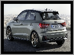 Audi A1 Sportback, Tył